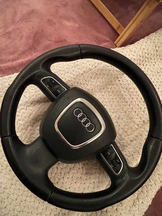Мултиволан за Audi