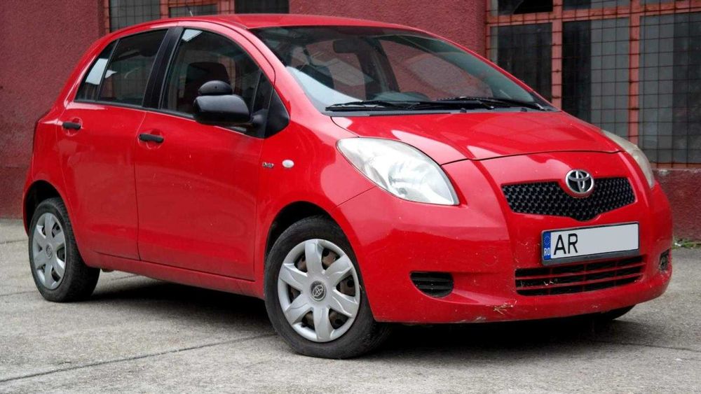 TOYOTA Yaris 0