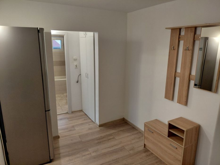 apartament 2 camere de închiriat în zona liceului sportiv/ Cetate/ Alba iulia