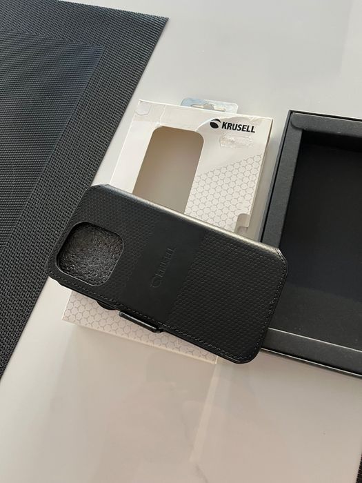 Кожен калъф за iPhone 14