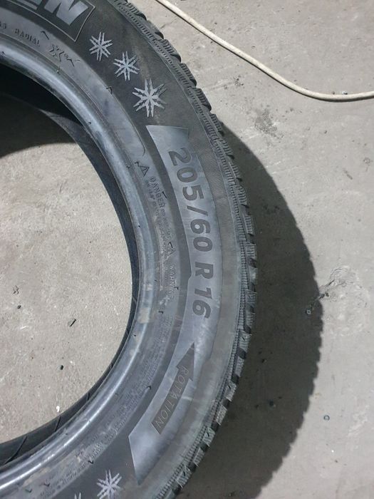 Продам шины 205 60 на 16