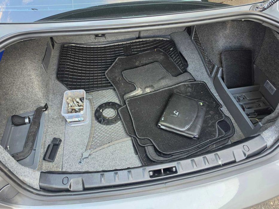 На части БМВ Е92 320и 170 коня М спорт BMW e92 320i 143hp m sport  na chasti