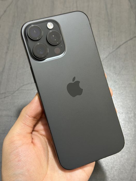 iPhone 16 Pro Max Black Titanium 256GB !