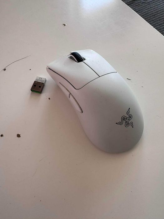 Геймърска мишка Razer Deathadder v3 Pro бяла