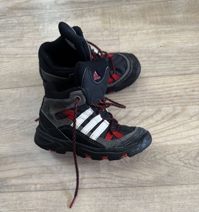 Кроссовки Adidas (оригинал)