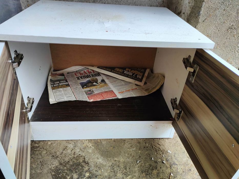 Малък кухненски шкаф.