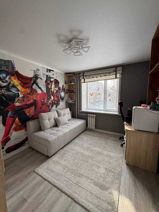 Продам 3 комнатну квартиру