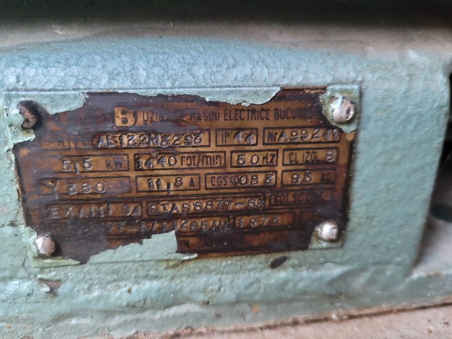 Vând motor trifazat, 5,5kw