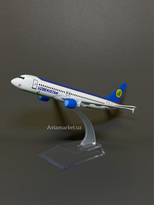 Самолет AIRBUS A320 Uzbekistan Airways (100% металл отличный подарок)