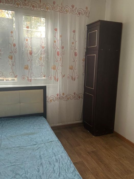 Жер үй сатылады.