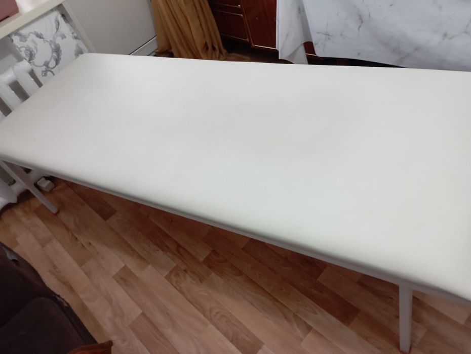 Продам кушетку б/у