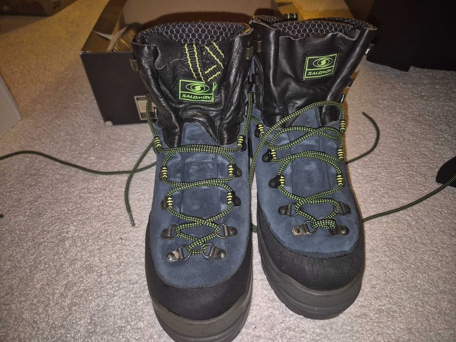 Bocanci de iarna Salomon marime 42, barbati