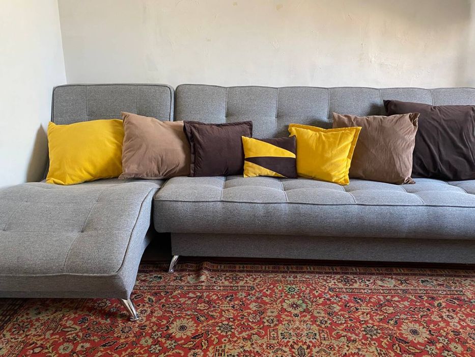 Угловой диван серый