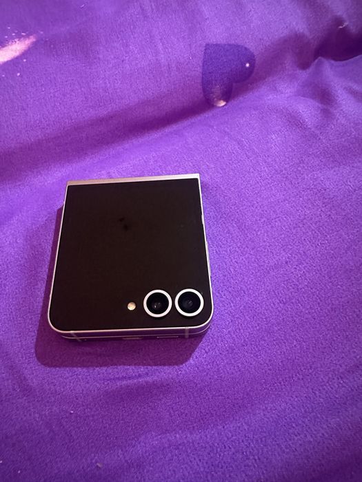 Galaxy z flip 6.
