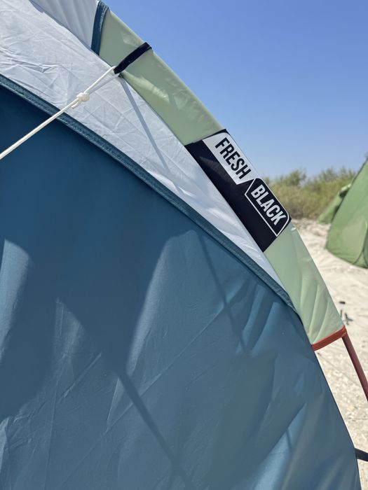 Cort  Dechatlon Quechua Arpenaz 4.1 Fresh & Black - 4 persoane
