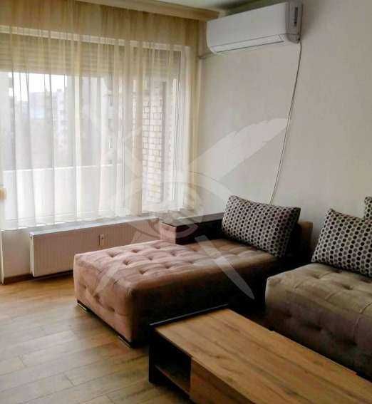 Двустаен апартамент - кв. Каменица 1 - 11863881
