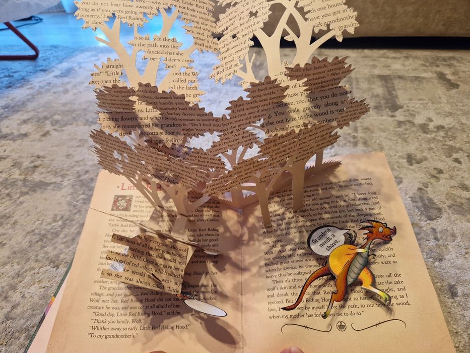 Carte popup engleza Dragon and Knight