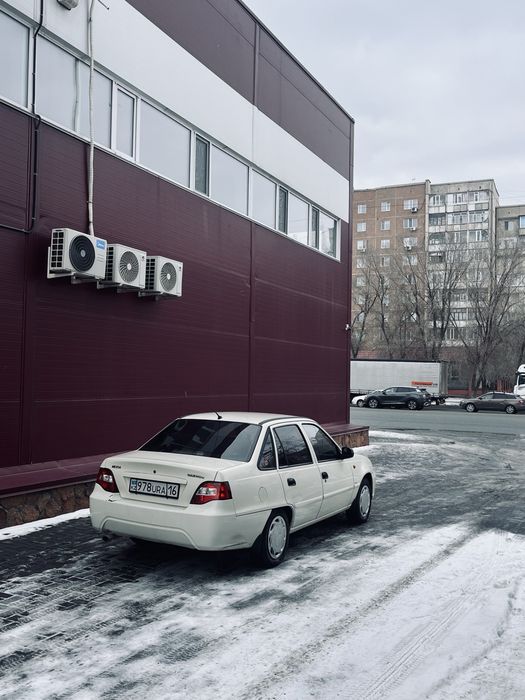 Продам нексия 2