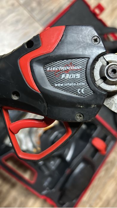 Vand foarfeca  electrica