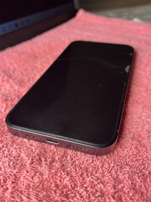 iPhone 13 128gb     .