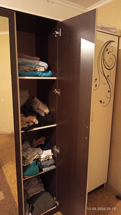 Шкаф 6 есікті сост жөте жақсы