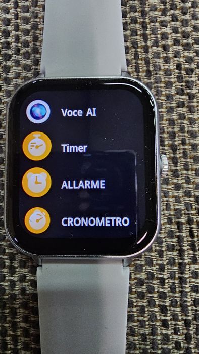 Смарт часовник/фитнес гривна