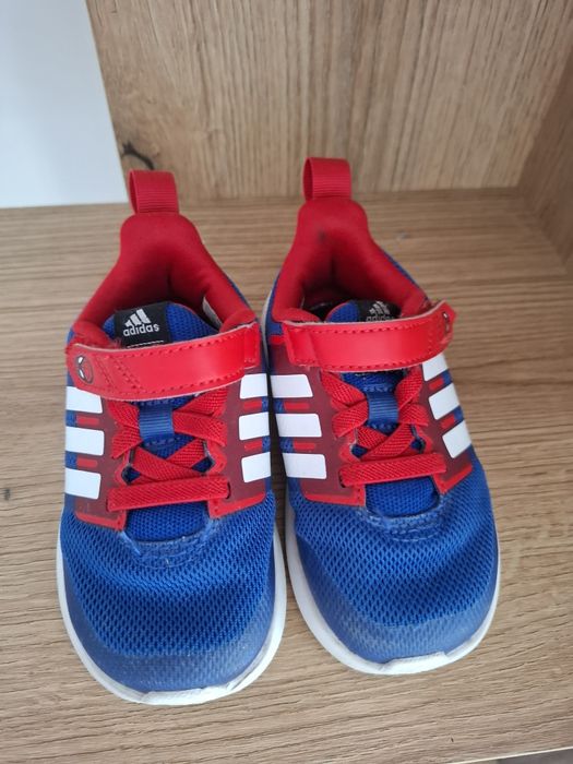 Адидас маратонки 21 номер