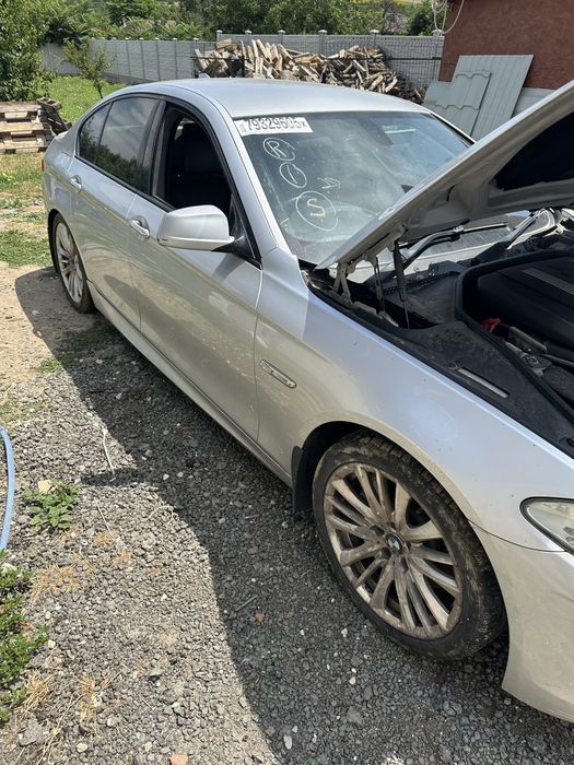 Dezmembrez bmw f10 530d fara motor si cutie de viteze