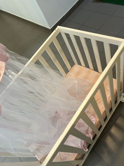 Patut bebe cu saltea si baldachin! DOAR PREDARE PERSONALA TG MURES