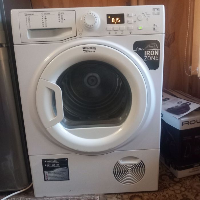 Сушилня Ariston hotpoint - НОВА