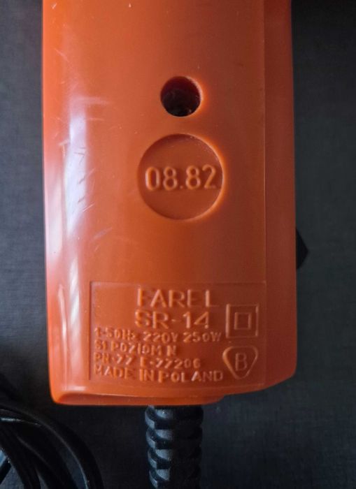 Ретро компактен сешоар FAREL SR-14 250W