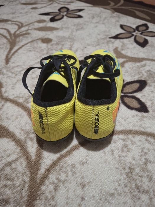 Футболни обувки за деца 36 номер