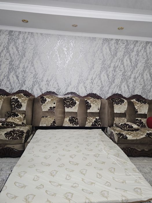Срочно продается уголок