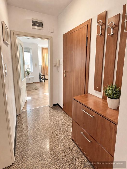 Дава се под наем Двустаен апартамент в Пловдив, Център - 65 кв.м за 548.25 € - Снимка #3