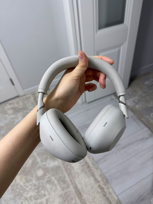 Наушники Sony WH-1000XM6