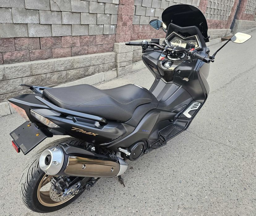 Макси скутер Yamaha TMAX 530