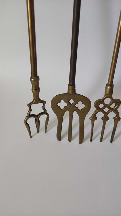 Лот от 5 бр.красиви винтидж вилици за камина - английски