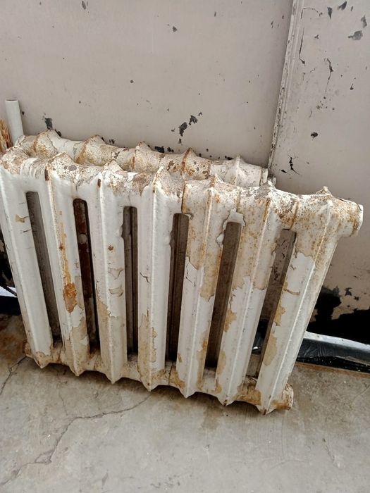 Батареи чугунные б/у
