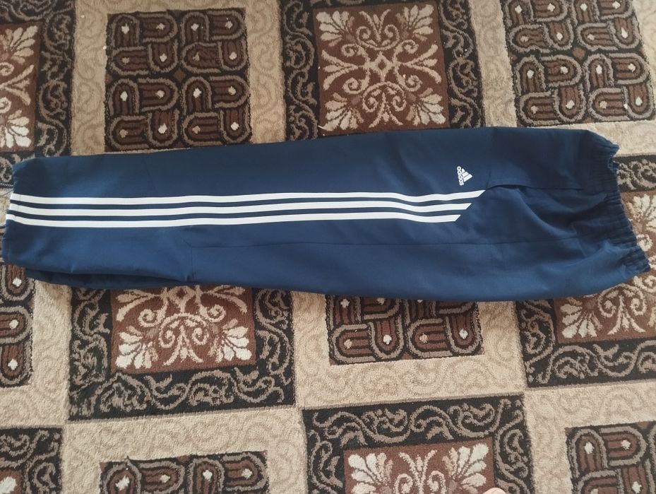 Спортивные штаны Adidas