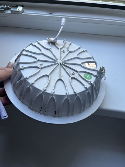 Светильник потолочный