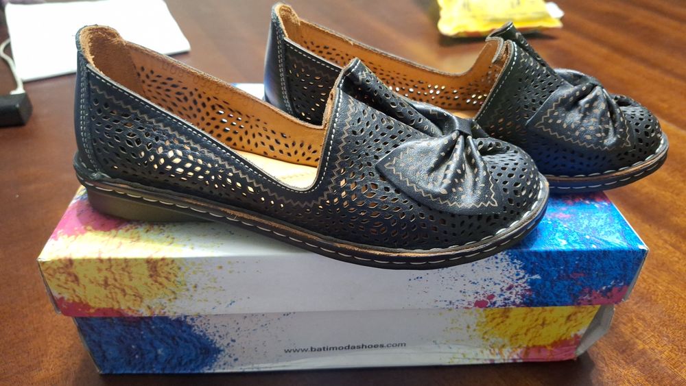 Продам  срочно  женскую  обувь