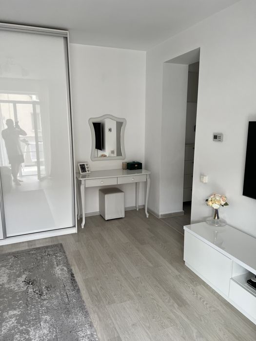 Apartament 2 camere de vanzare