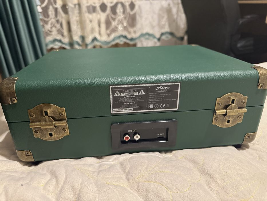 Виниловый проигрыватель Alice