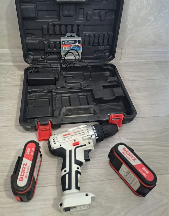 Продам шуруповёрт в  отличном состоянии.