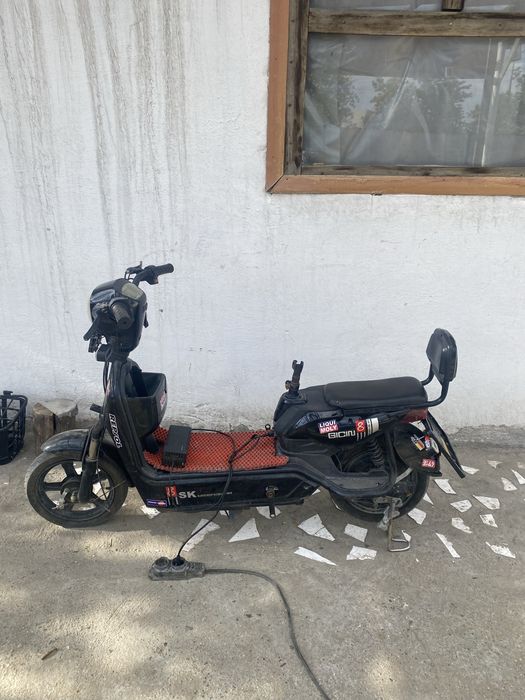 Продам скутер ск 8