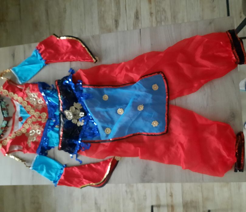 Costum deosebit balet, printesa Jasmine-din piesa Cenusareasa, 9-10 an