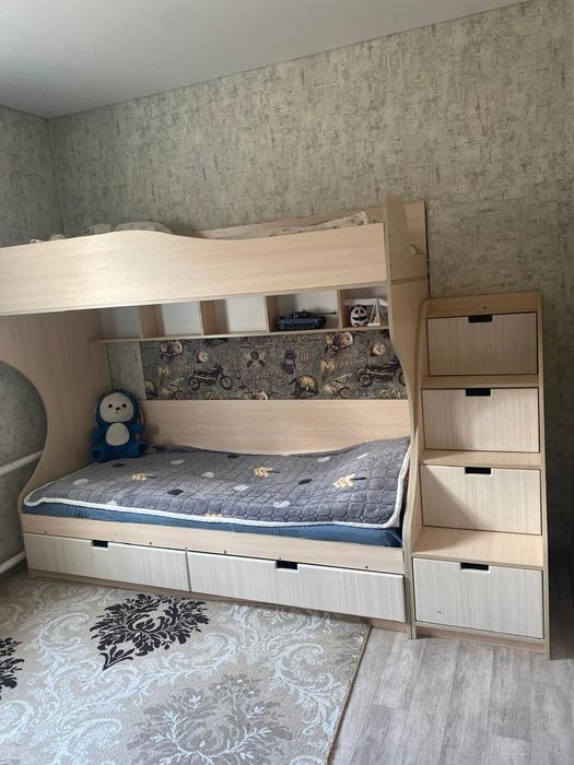 Продам двухъярусную кровать