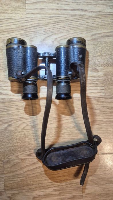 Binoclu militar sovietic 6x30