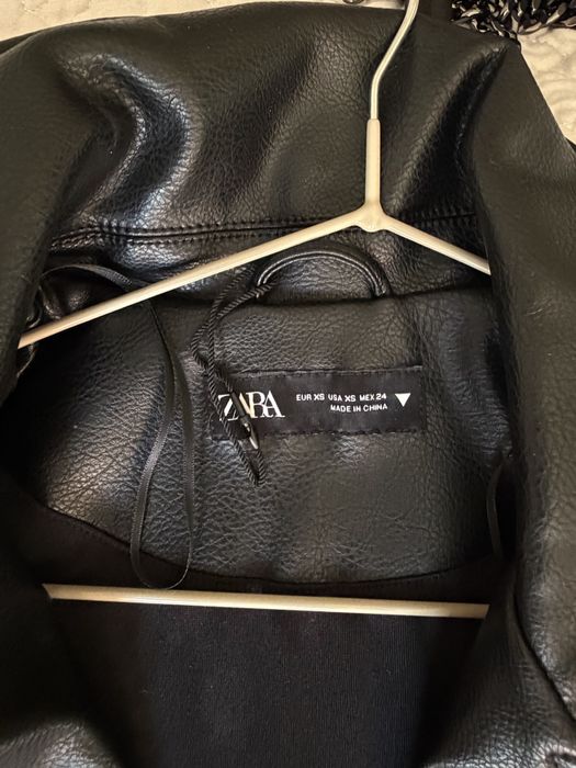 Черна кожена рокля