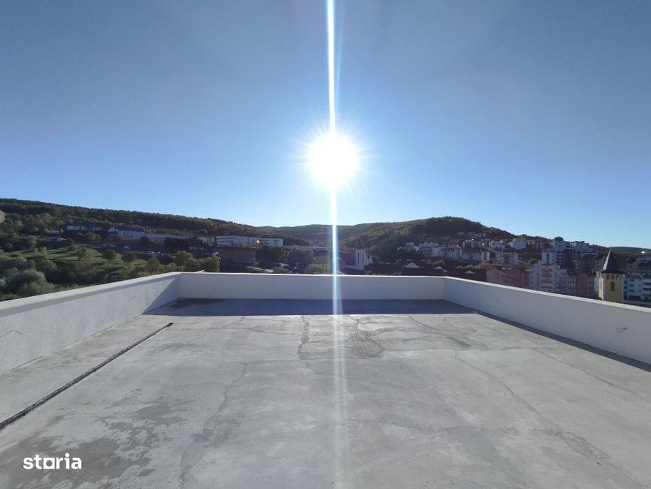 Penthouse unic in Floresti! 161mp utili+143mp terasa! Partial Finisat!